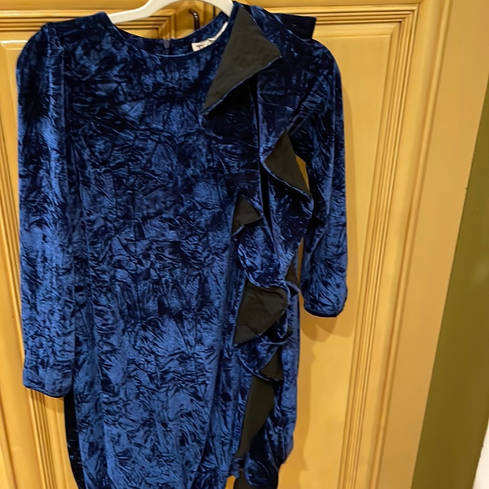 Girls dress size 14